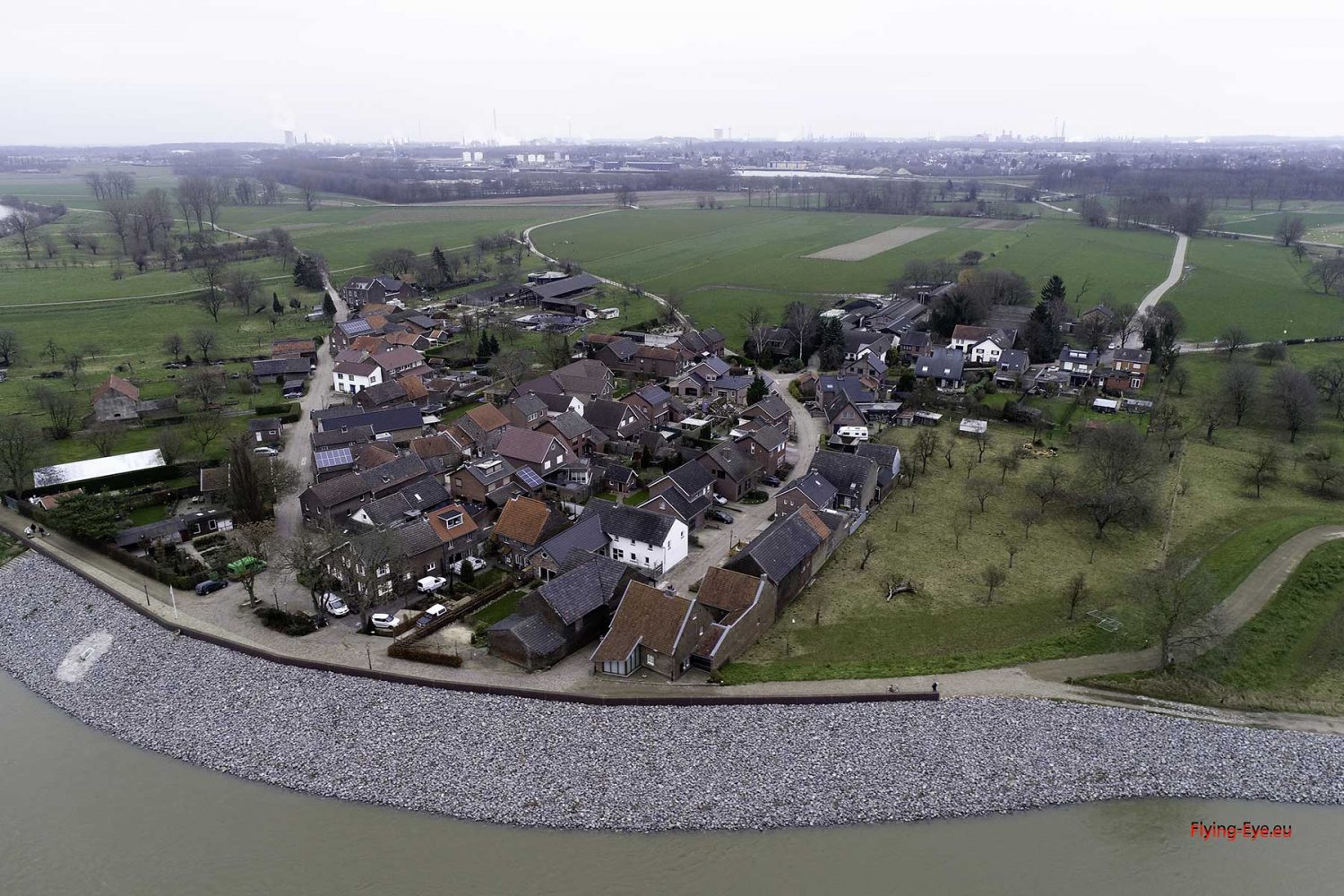 Natuurgebied in de omgeving van Maasband
